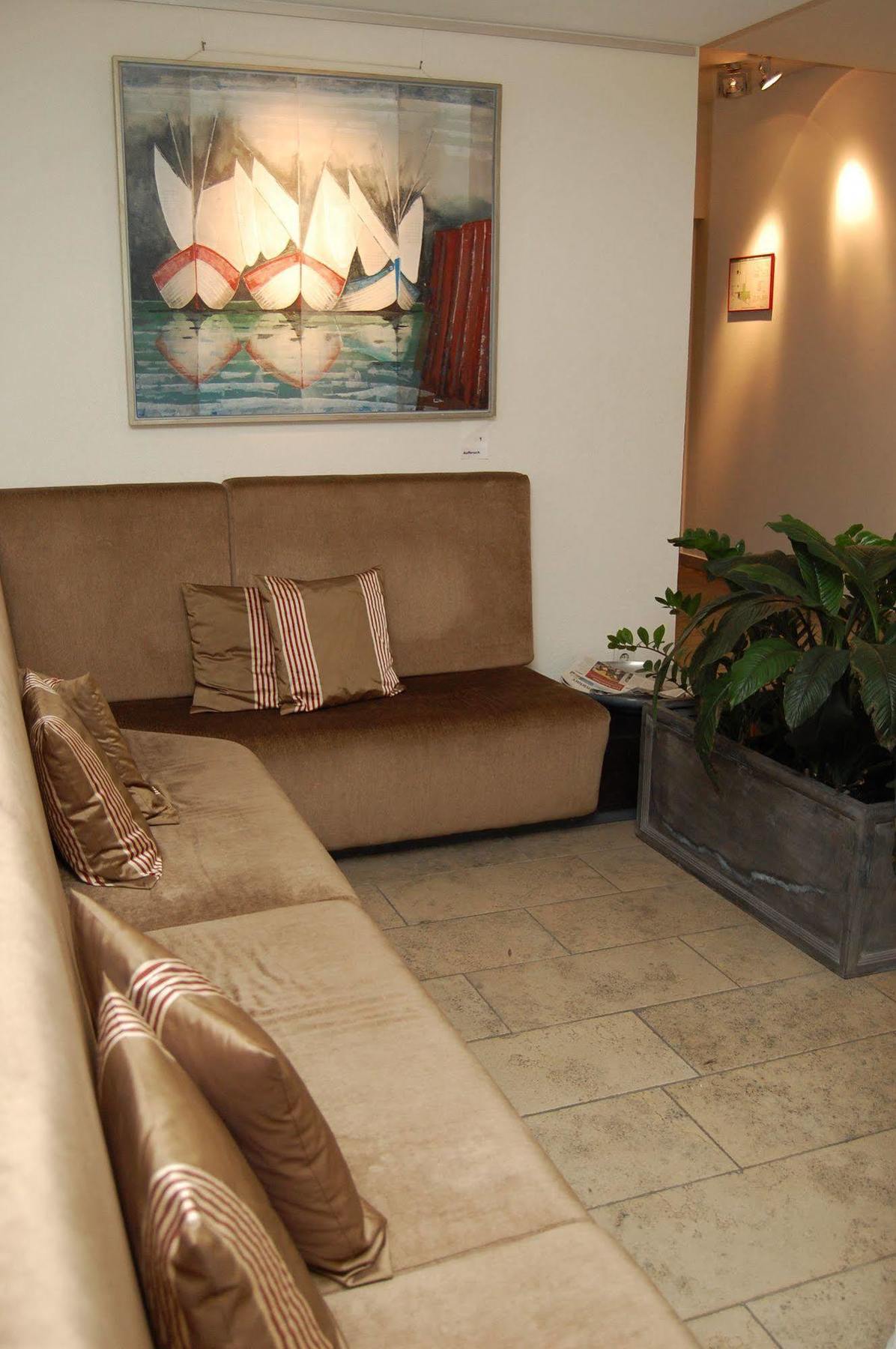 Hotel Begardenhof كولونيا المظهر الخارجي الصورة